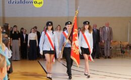 Uroczysty Dzień Edukacji Narodowej i ślubowanie pierwszoklasistów w działdowskiej „Jedynce”