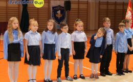 Uroczysty Dzień Edukacji Narodowej i ślubowanie pierwszoklasistów w działdowskiej „Jedynce”