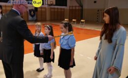 Uroczysty Dzień Edukacji Narodowej i ślubowanie pierwszoklasistów w działdowskiej „Jedynce”