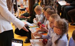 Uroczysty Dzień Edukacji Narodowej i ślubowanie pierwszoklasistów w działdowskiej „Jedynce”
