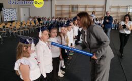 Pierwszoklasiści – witajcie w Szkole Podstawowej nr 4 im. Jana Pawła II w Działdowie